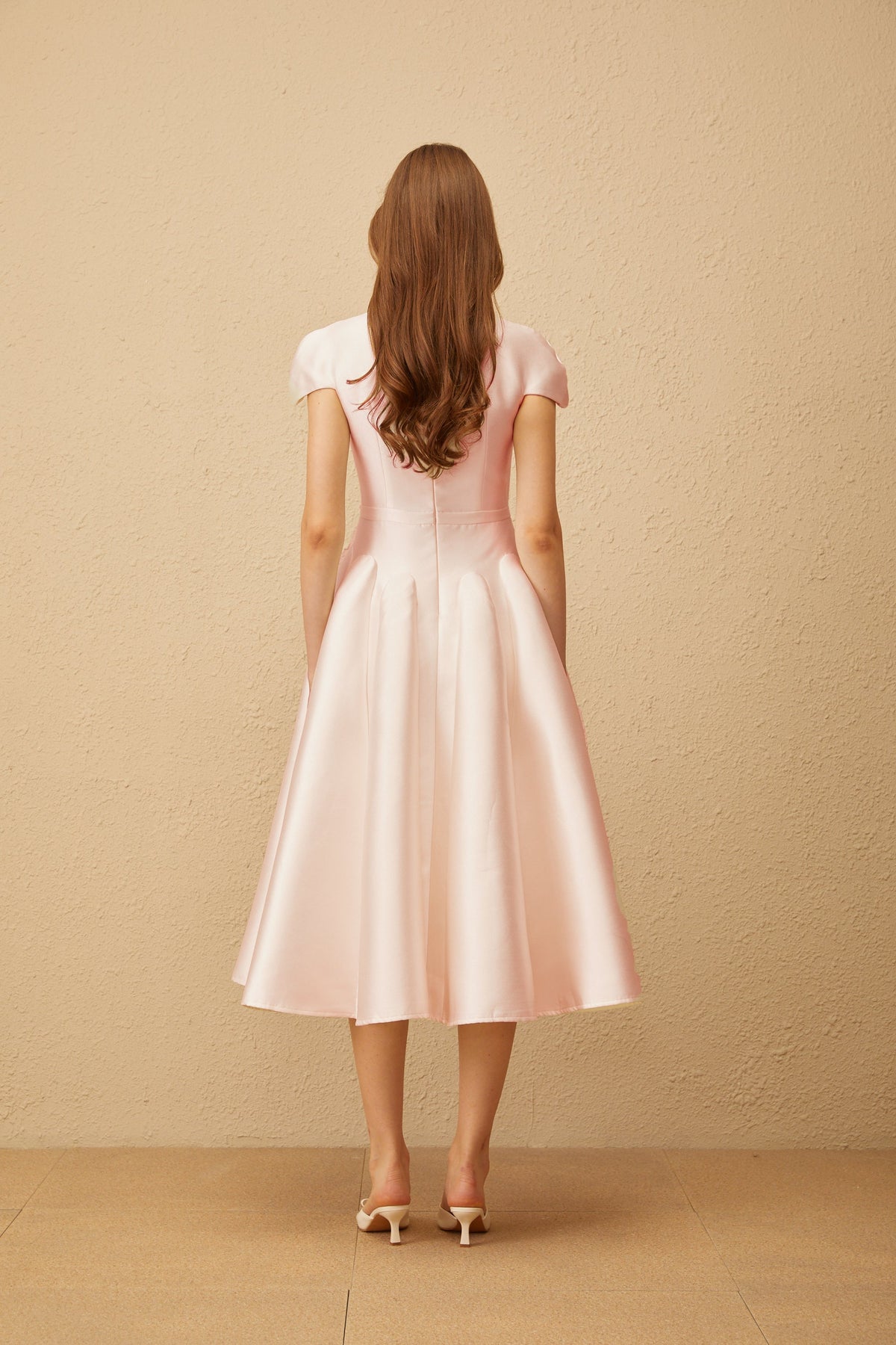 Aventin Pink Godet Design Midi Dress
