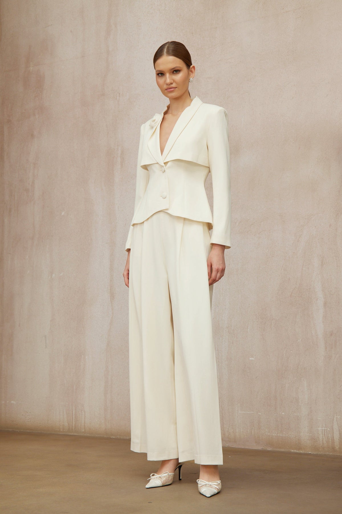 Teresa Neutral 3D Petal Blazer & Trousers Set - Off white
