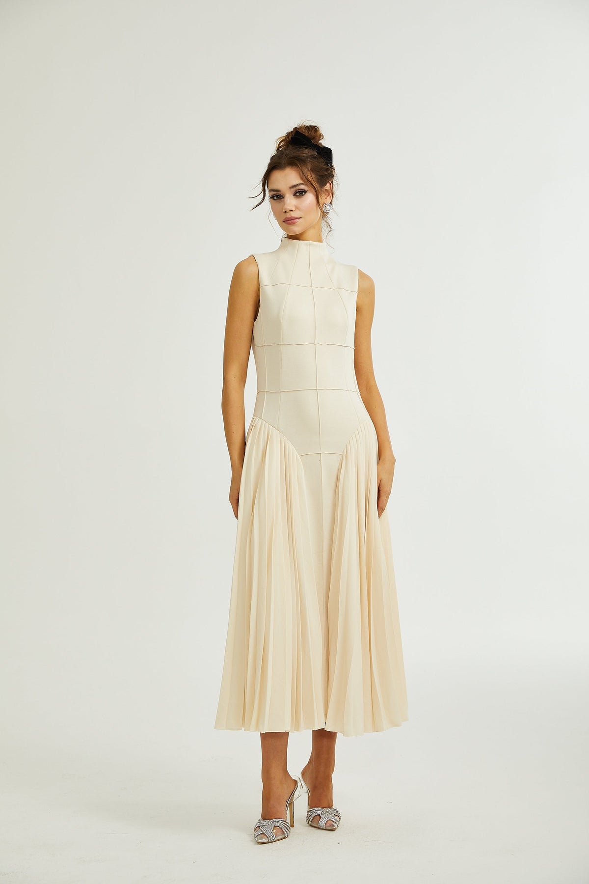 Safiya sleeveless pleated dress (Final Sale-US Only)