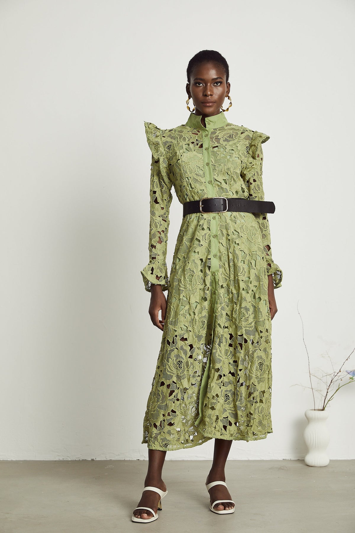 Noémie floral-embroidered midi dress in Green