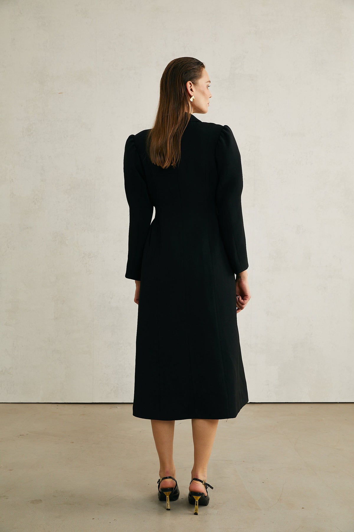 Aëlle black single-breasted long coat