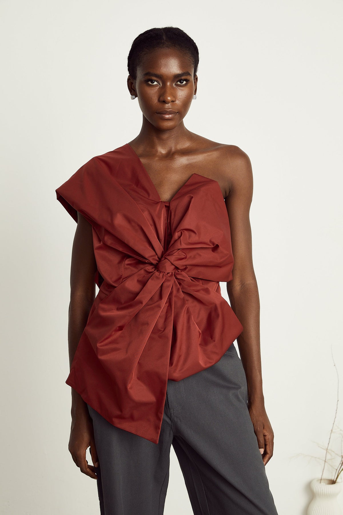 Hermine red bow-detail asymmetrical top