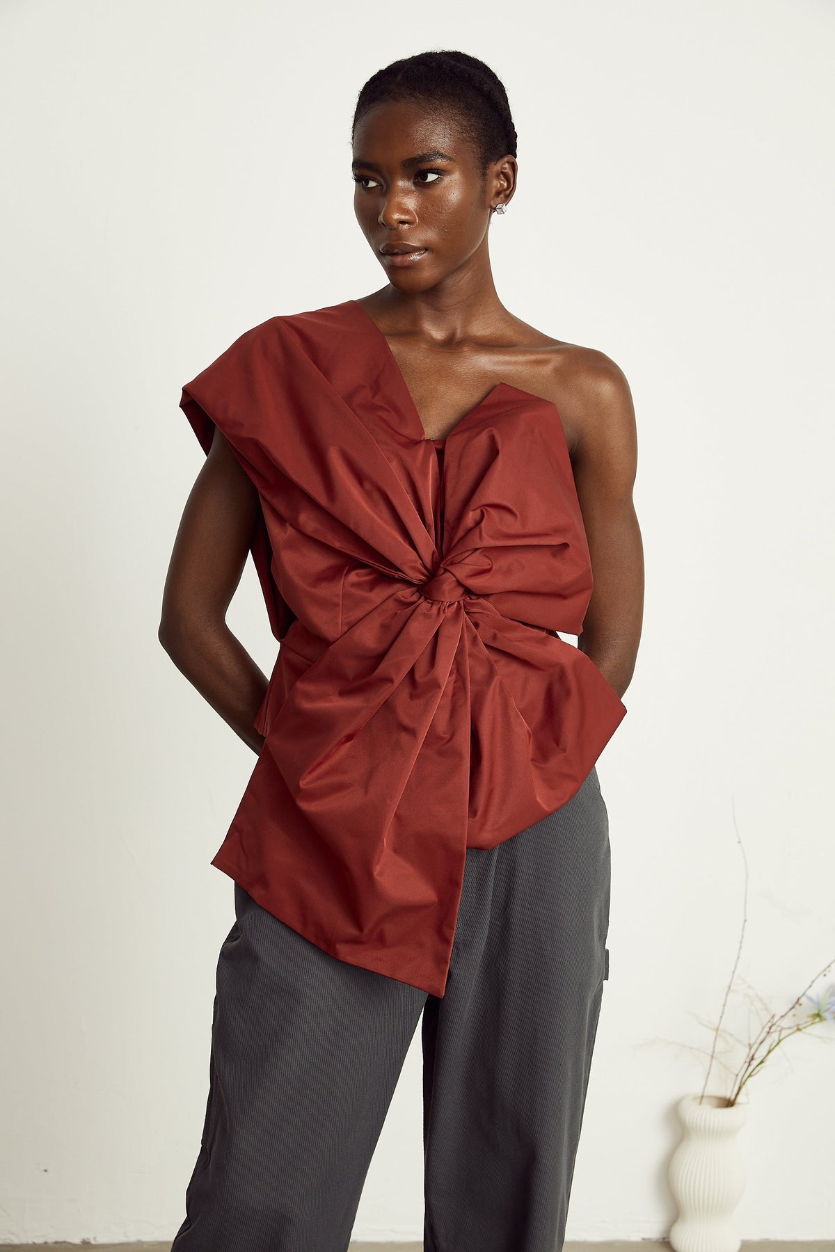 Hermine red bow-detail asymmetrical top