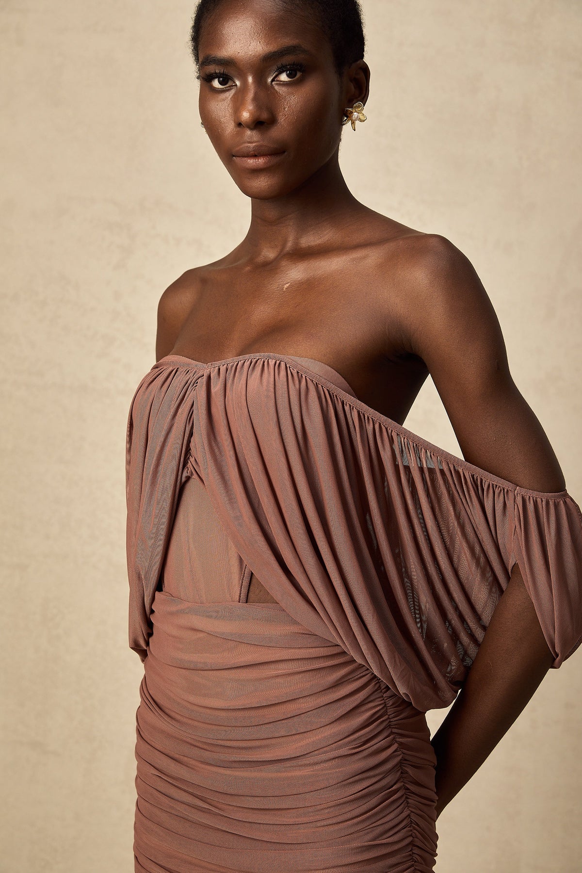 Zohra off-shoulder bodysuit & skirt matching set