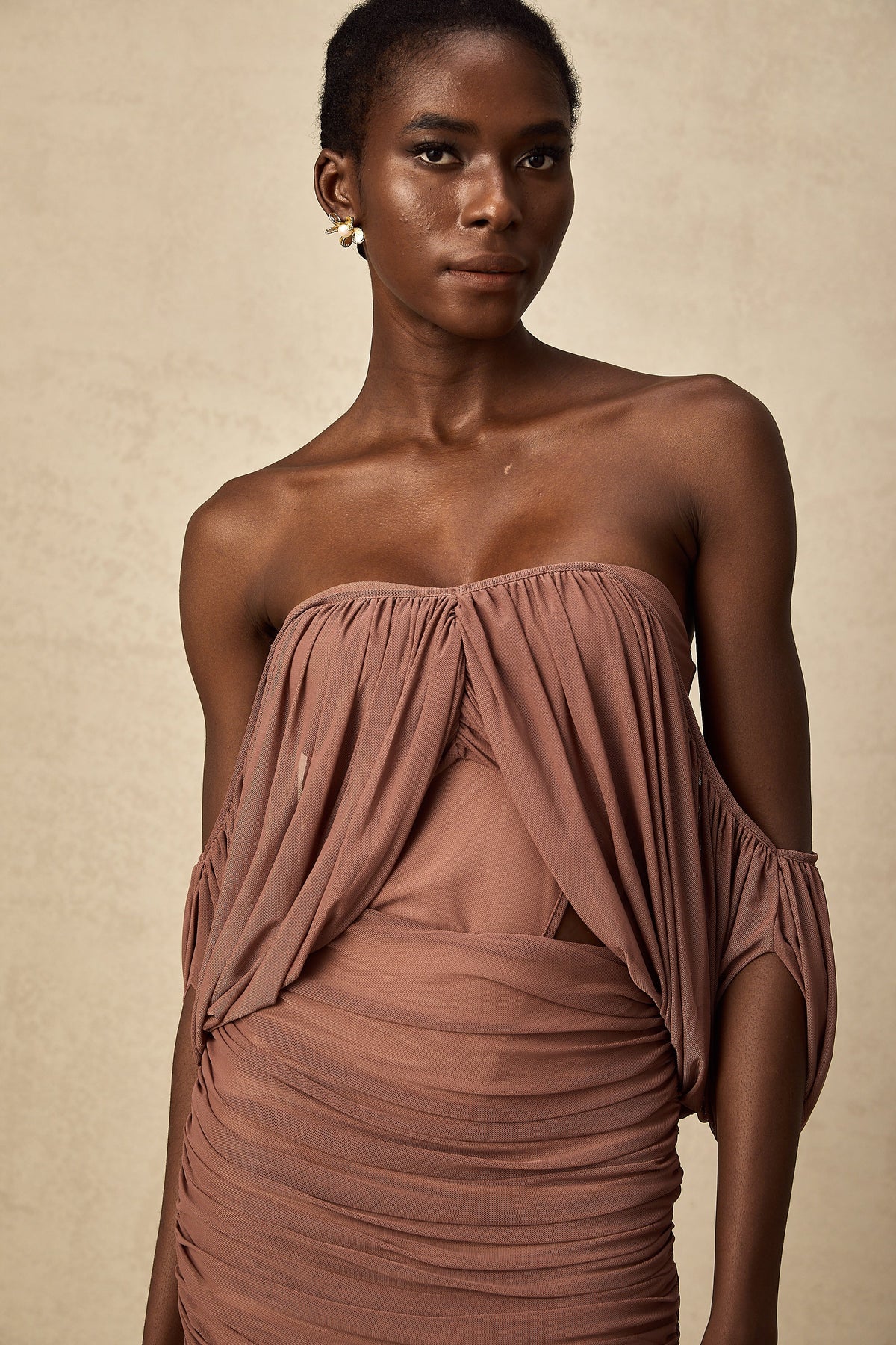 Zohra off-shoulder bodysuit & skirt matching set