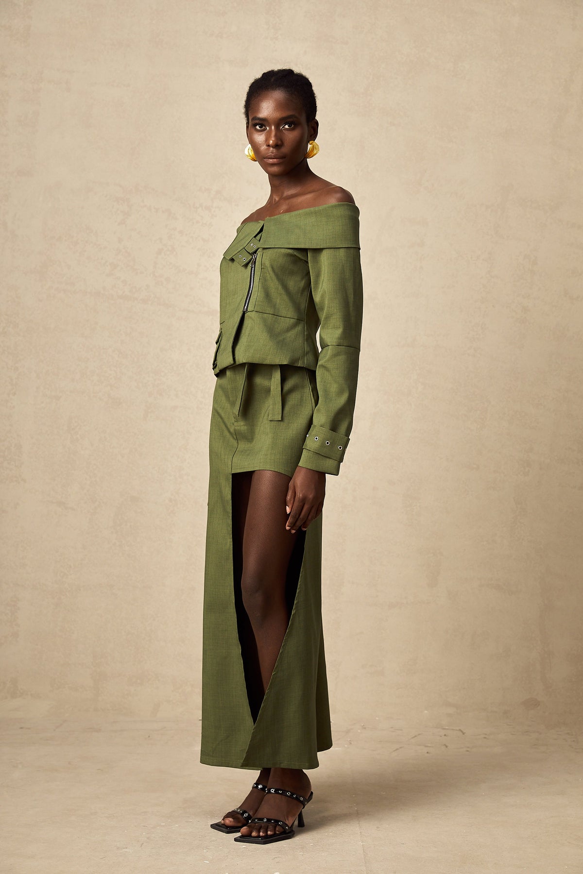 Éléna green asymmetrical-design jacket & skirt matching set