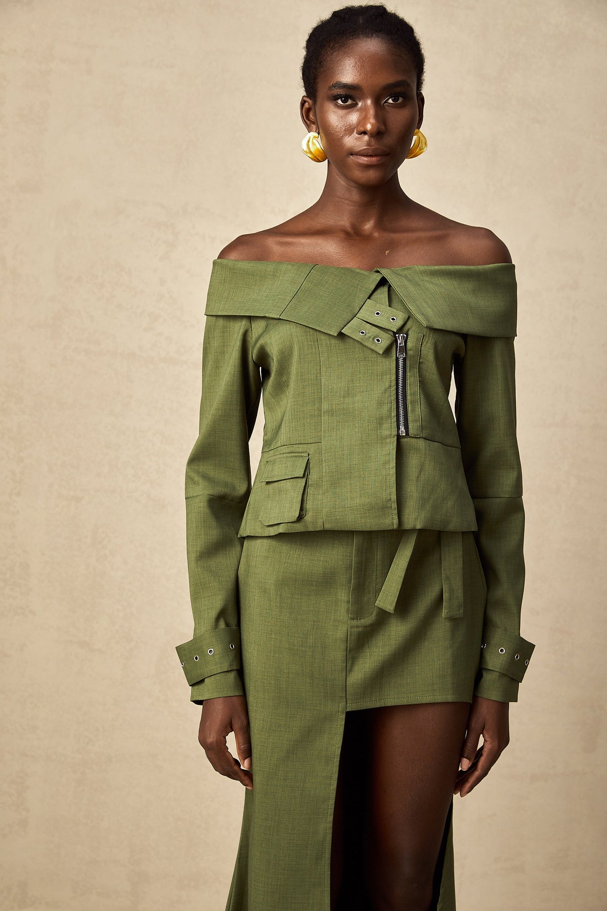 Éléna green asymmetrical-design jacket & skirt matching set