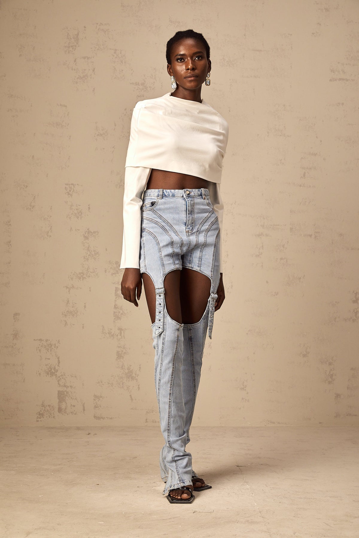 Hanna white ruched cropped top