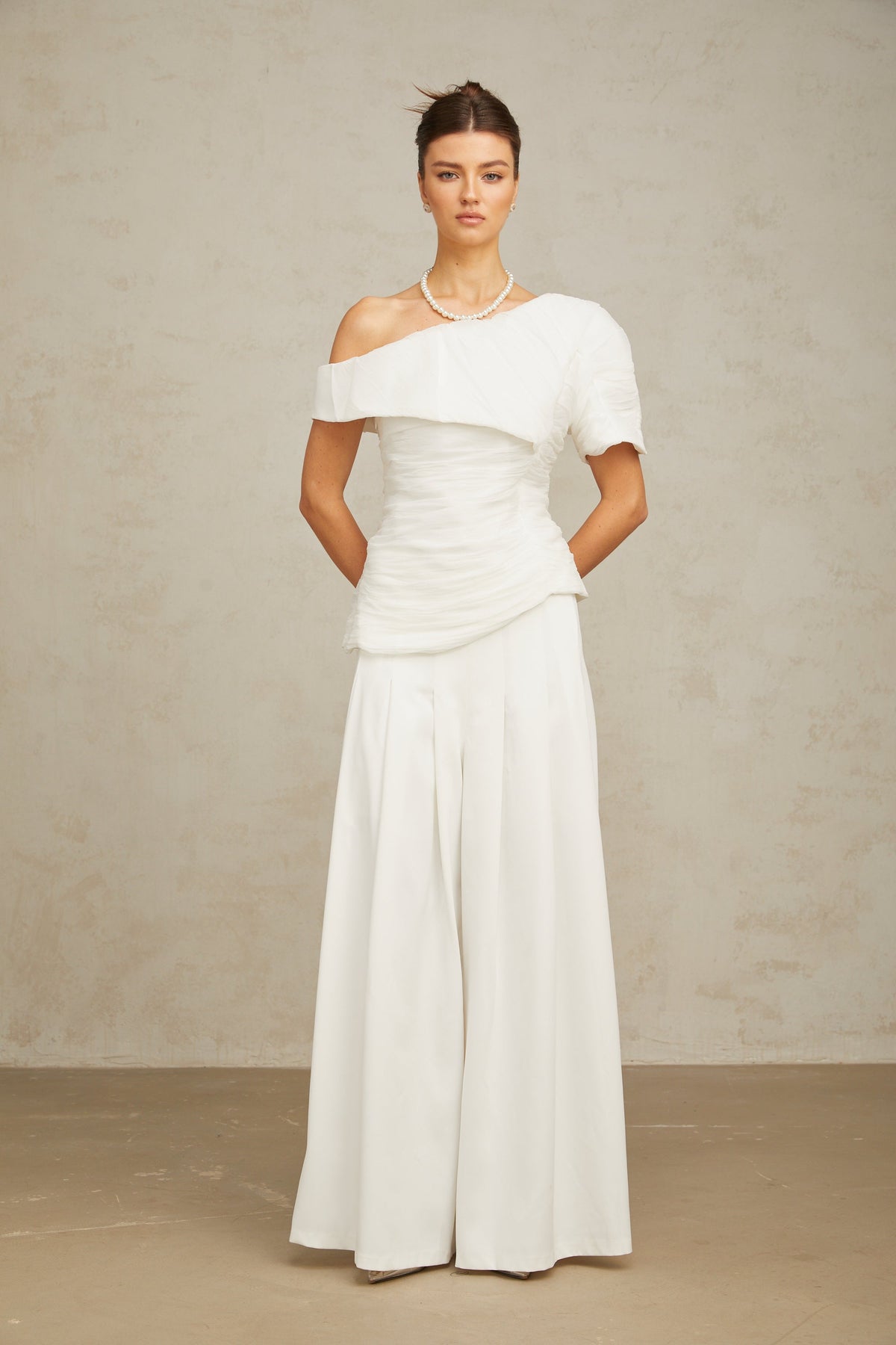 Adèle creased top & trousers matching set in White