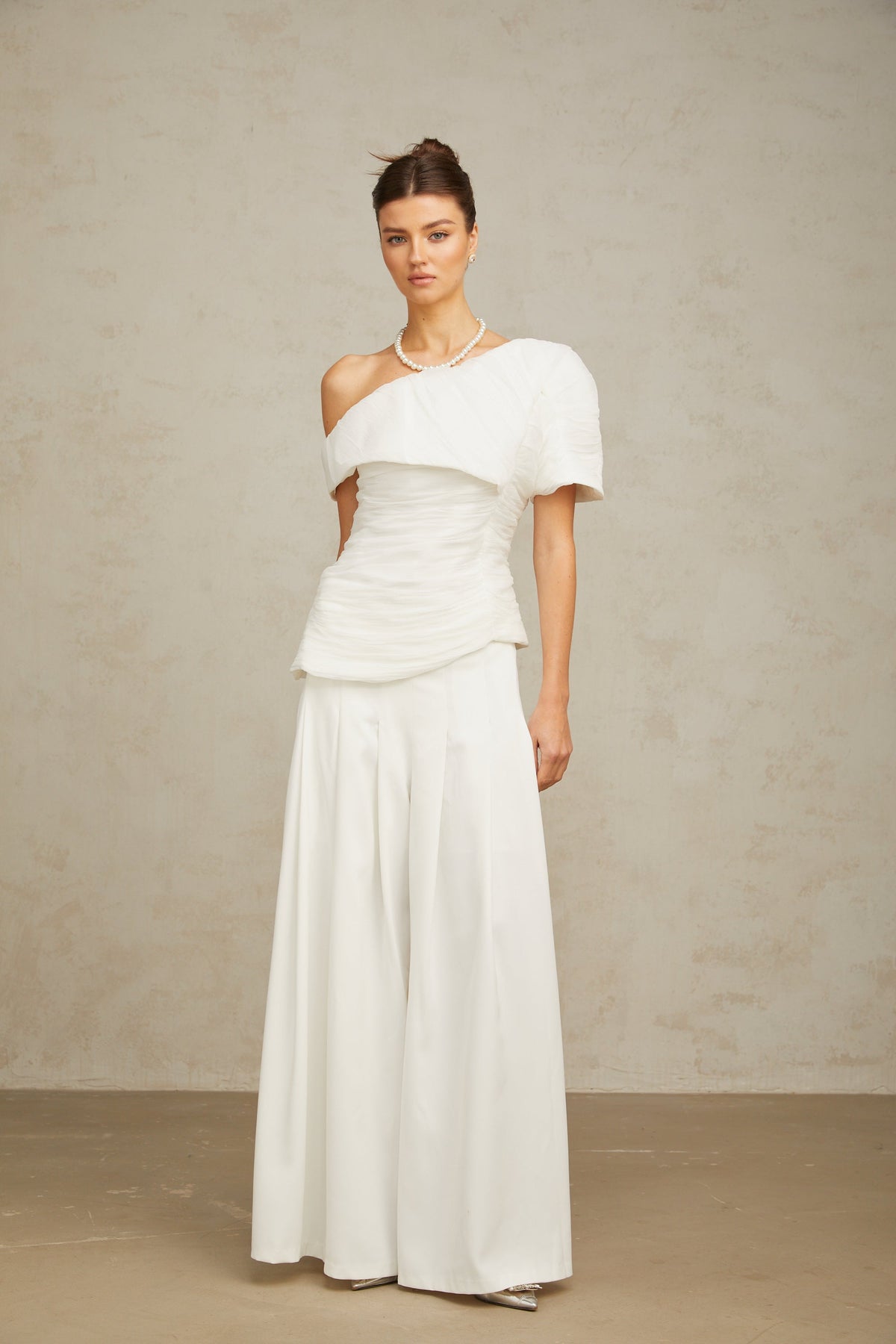 Adèle creased top & trousers matching set in White