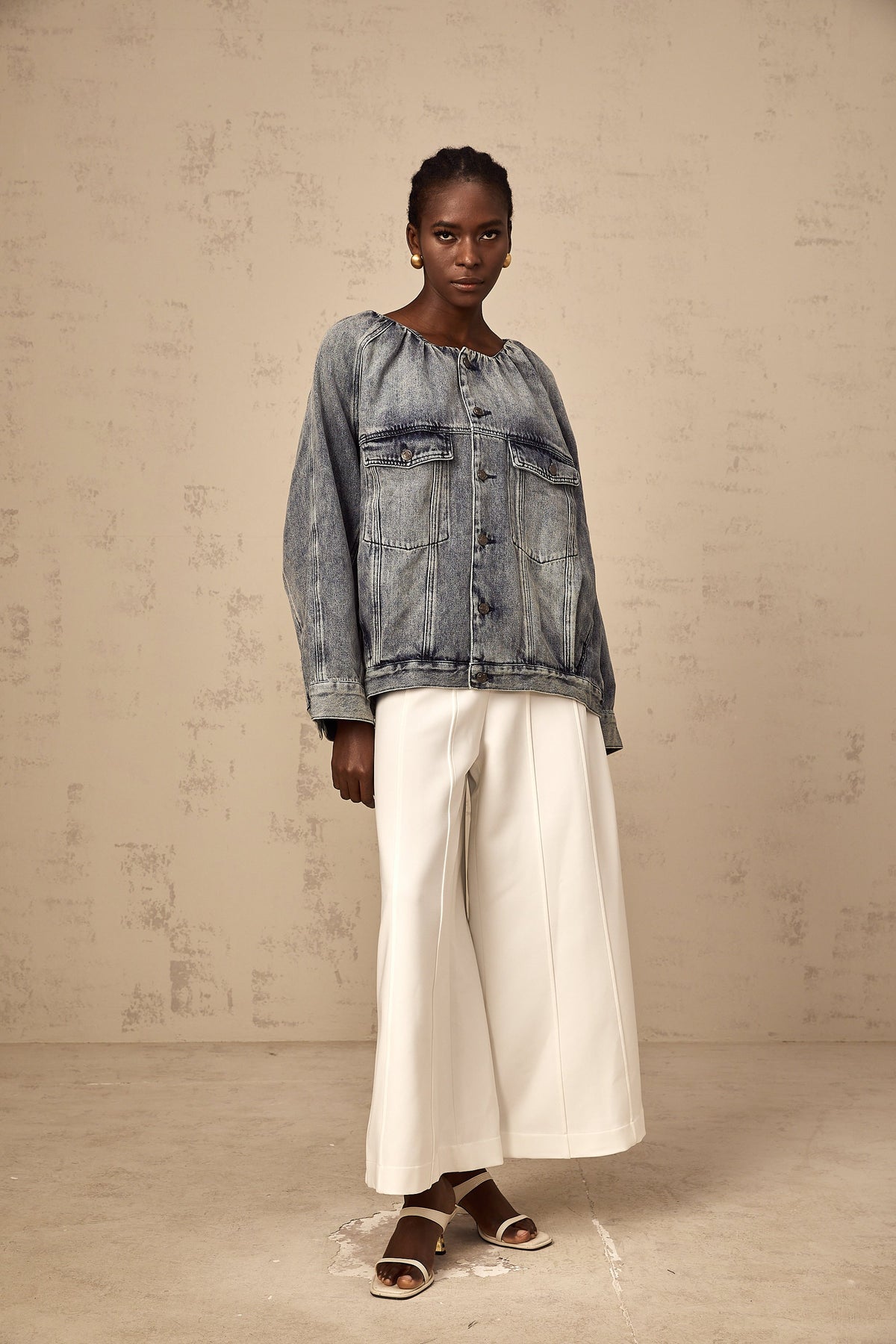 Joëlle blue collarless denim jacket