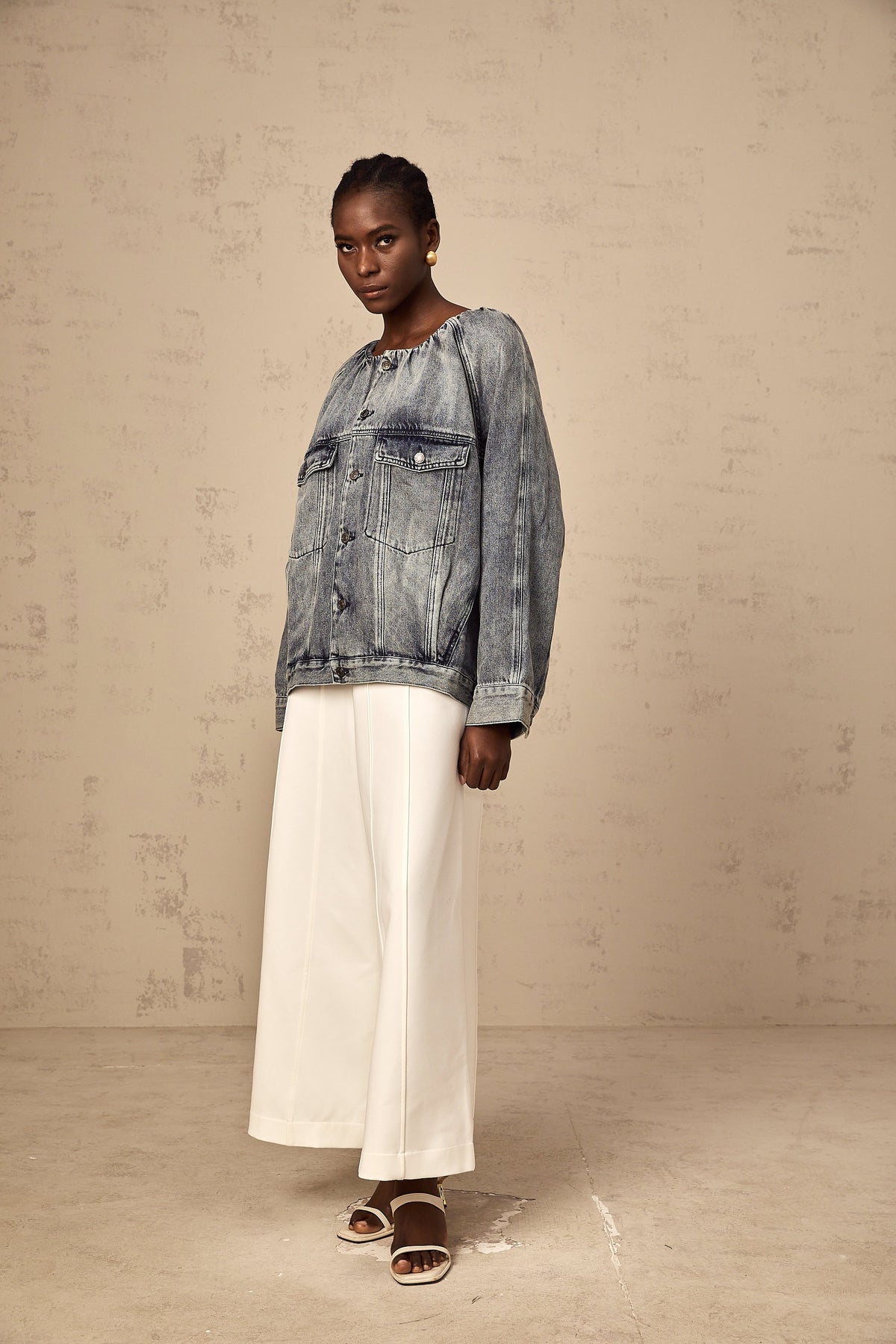 Joëlle blue collarless denim jacket