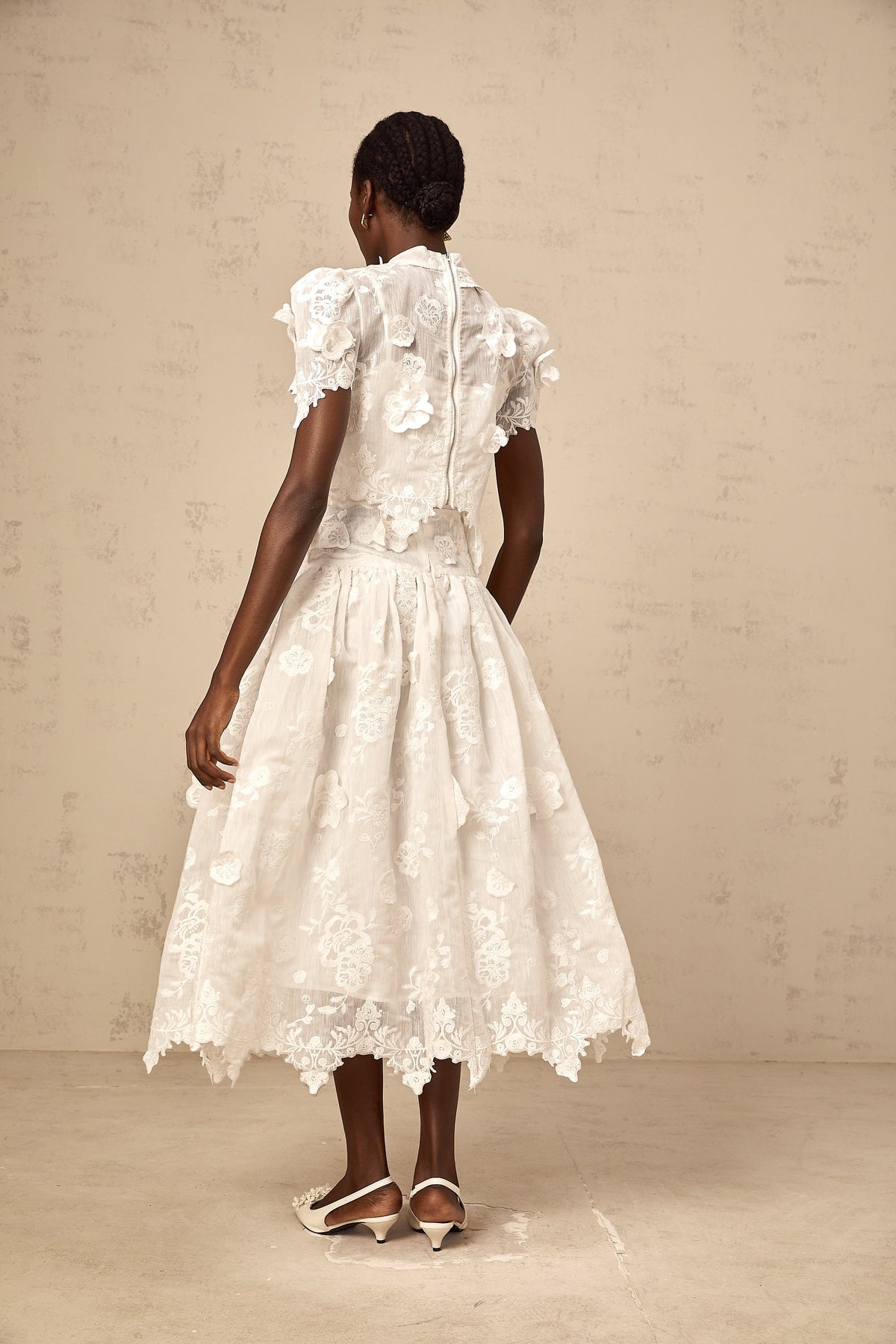 Thérèse white flower-embroidered top & skirt matching set (Final Sale-US Only)