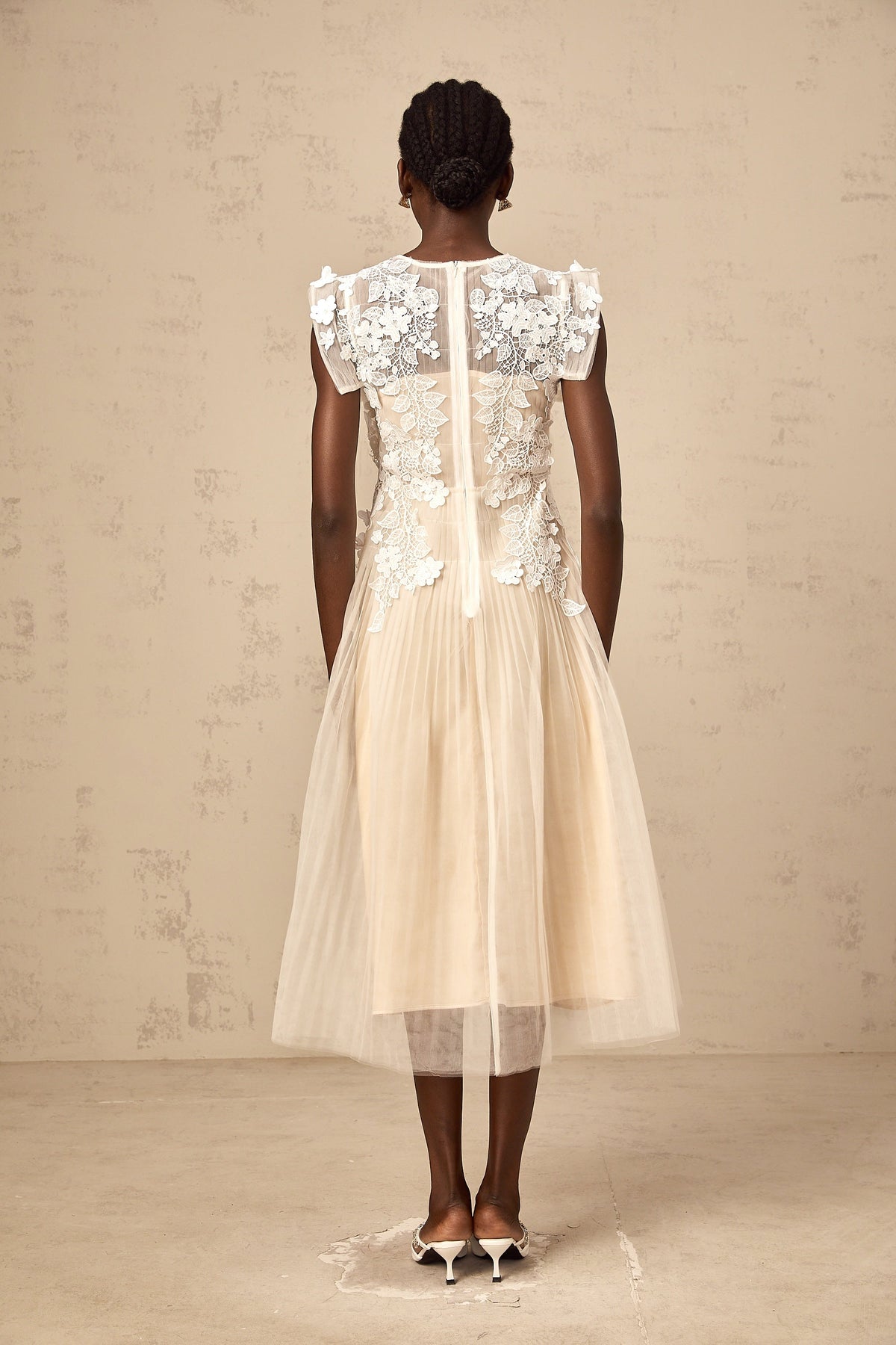 Annabelle flower-appliqué tulle midi dress