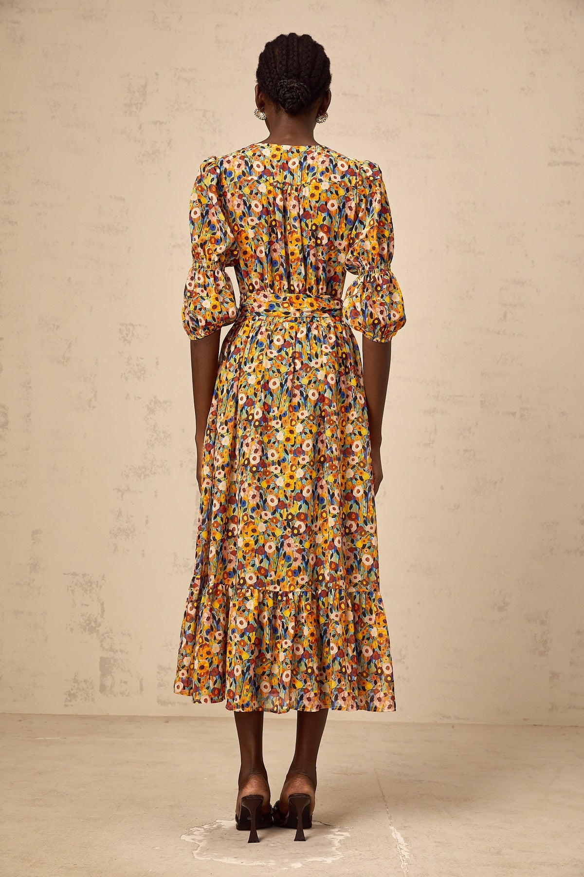 Éliane yellow V-neck floral-print midi dress