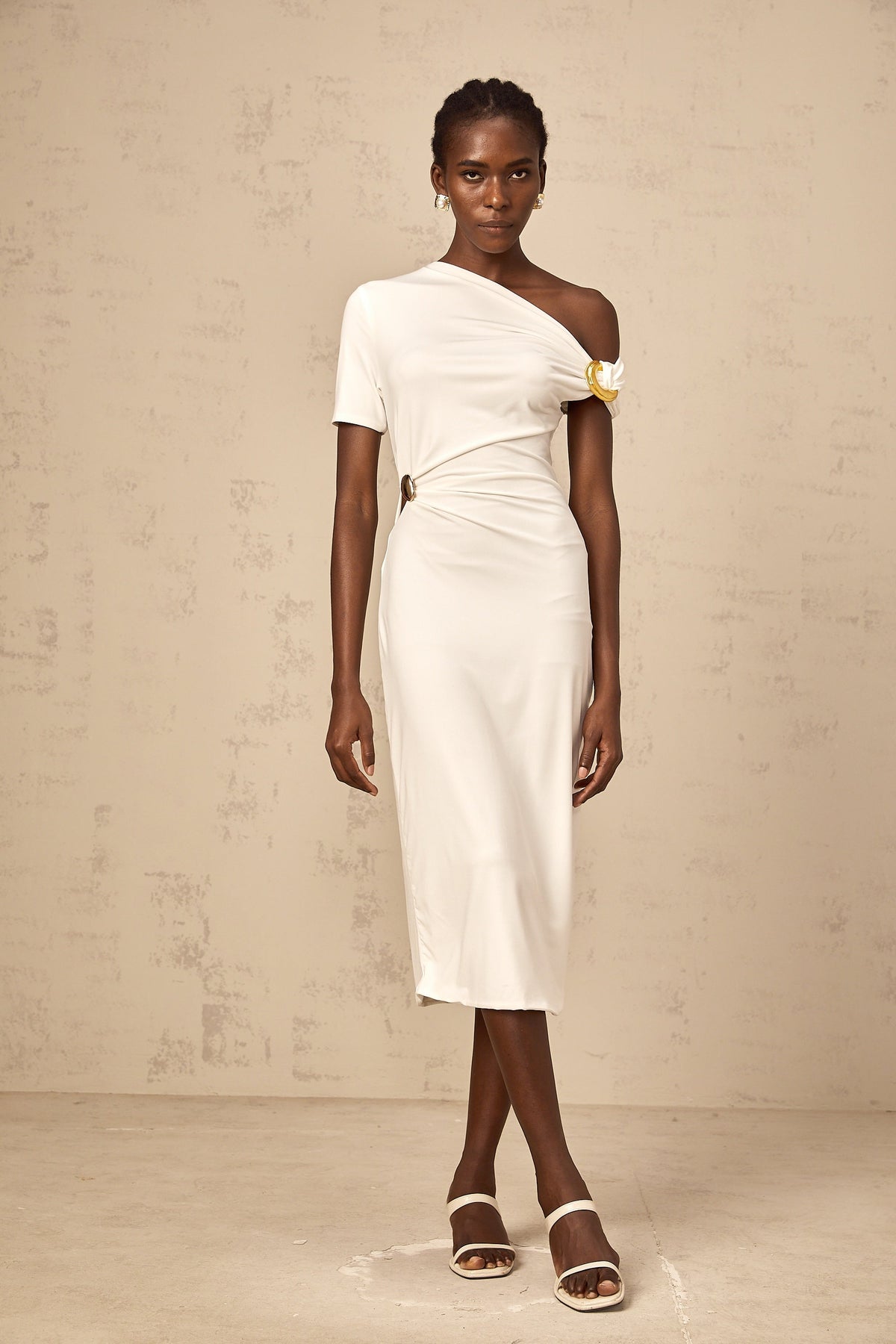 Béryl white asymmetrical buckle midi dress