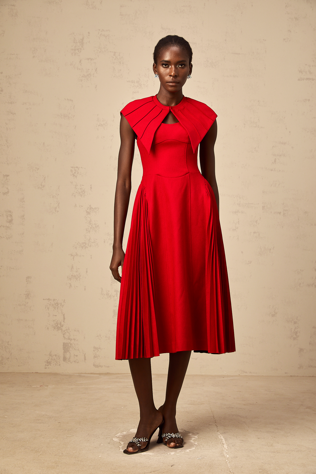 Amaryllis red cape-design pleated midi dress