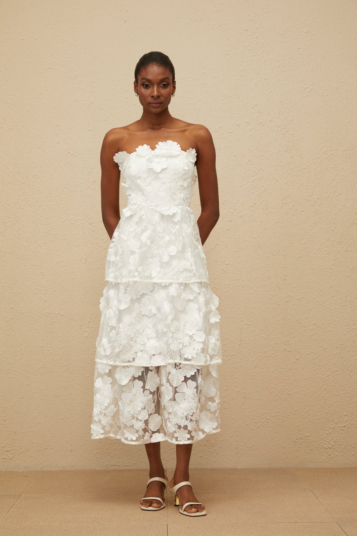 Caméo White Tiered Floral Midi Dress