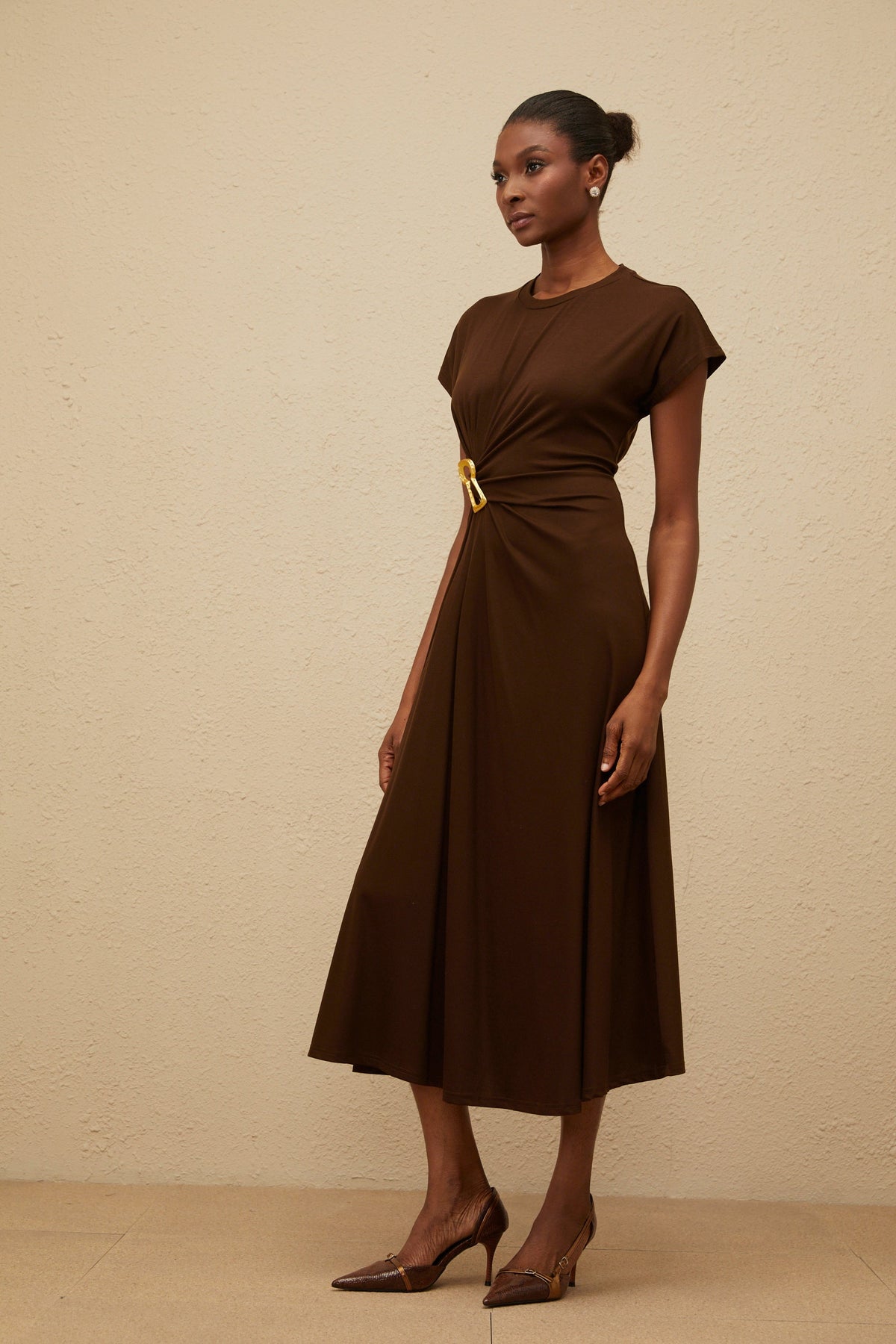 Ophélie Brown Gathered Keyhole Midi Dress