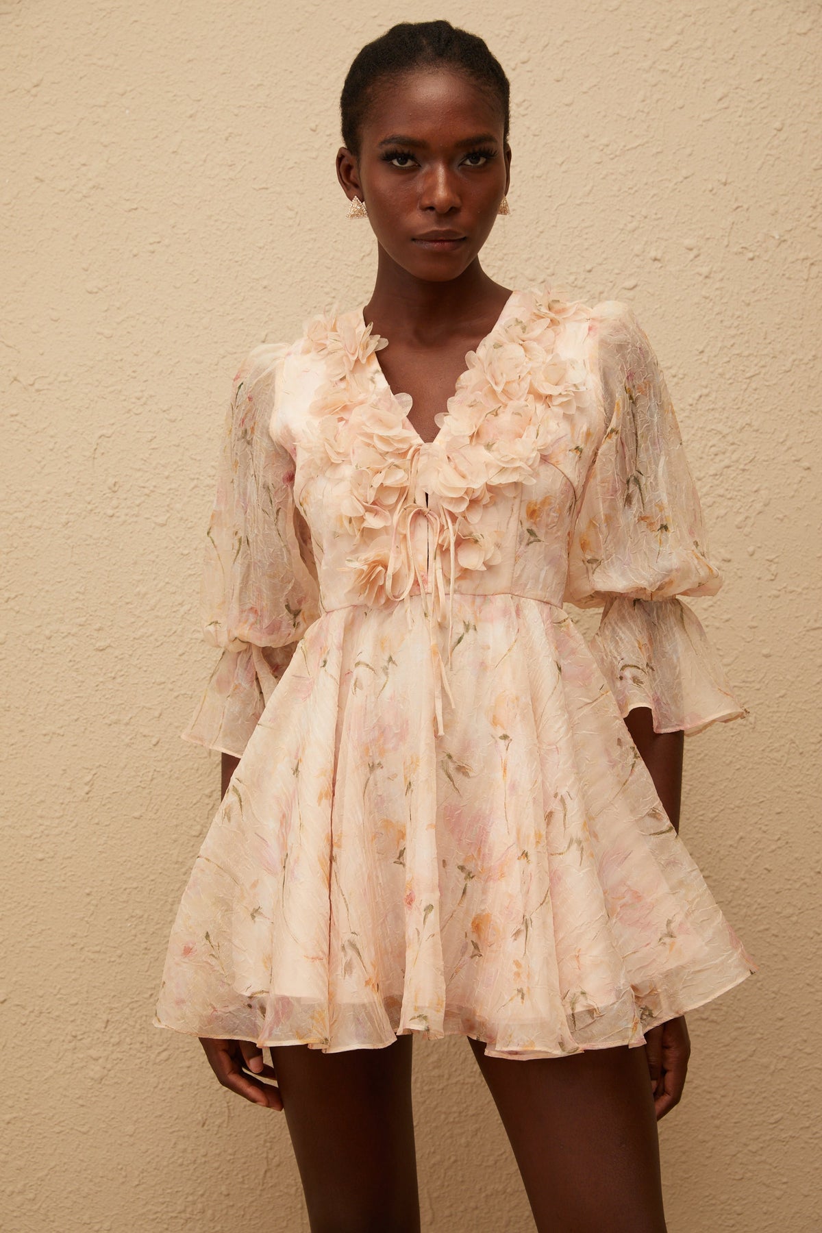 Aliénor Peach Glossy Floral Print Mini Dress
