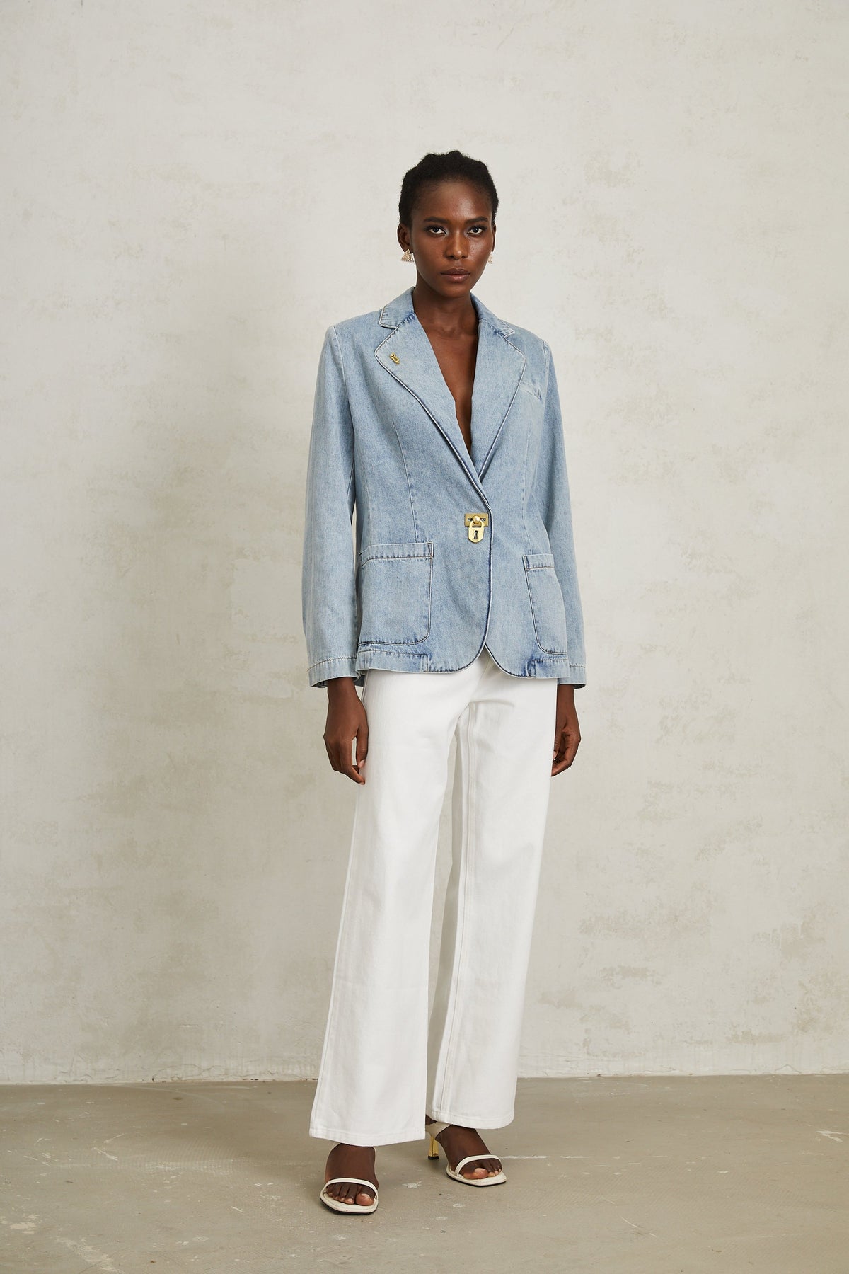 Léonide Blue Lock Detail Denim Blazer
