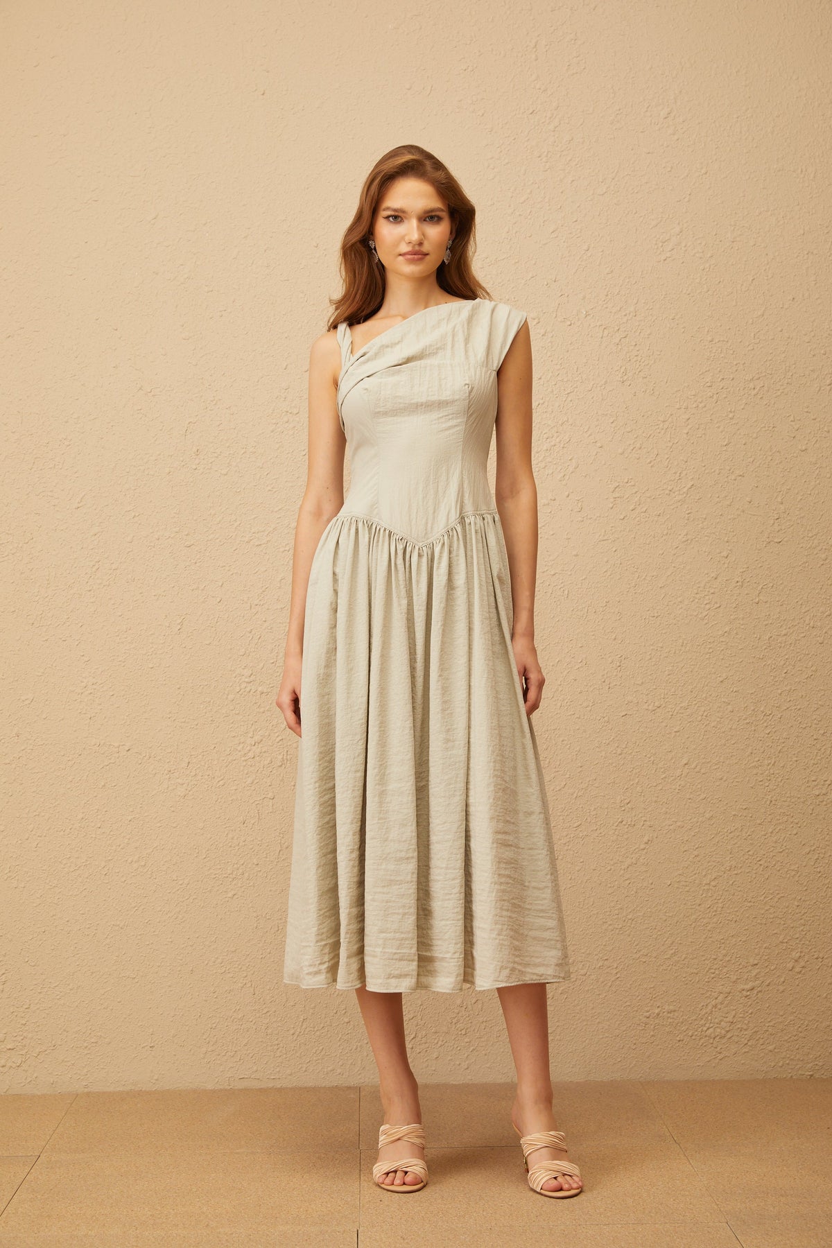 Thorne Bean Green Asymmetrical Midi Dress
