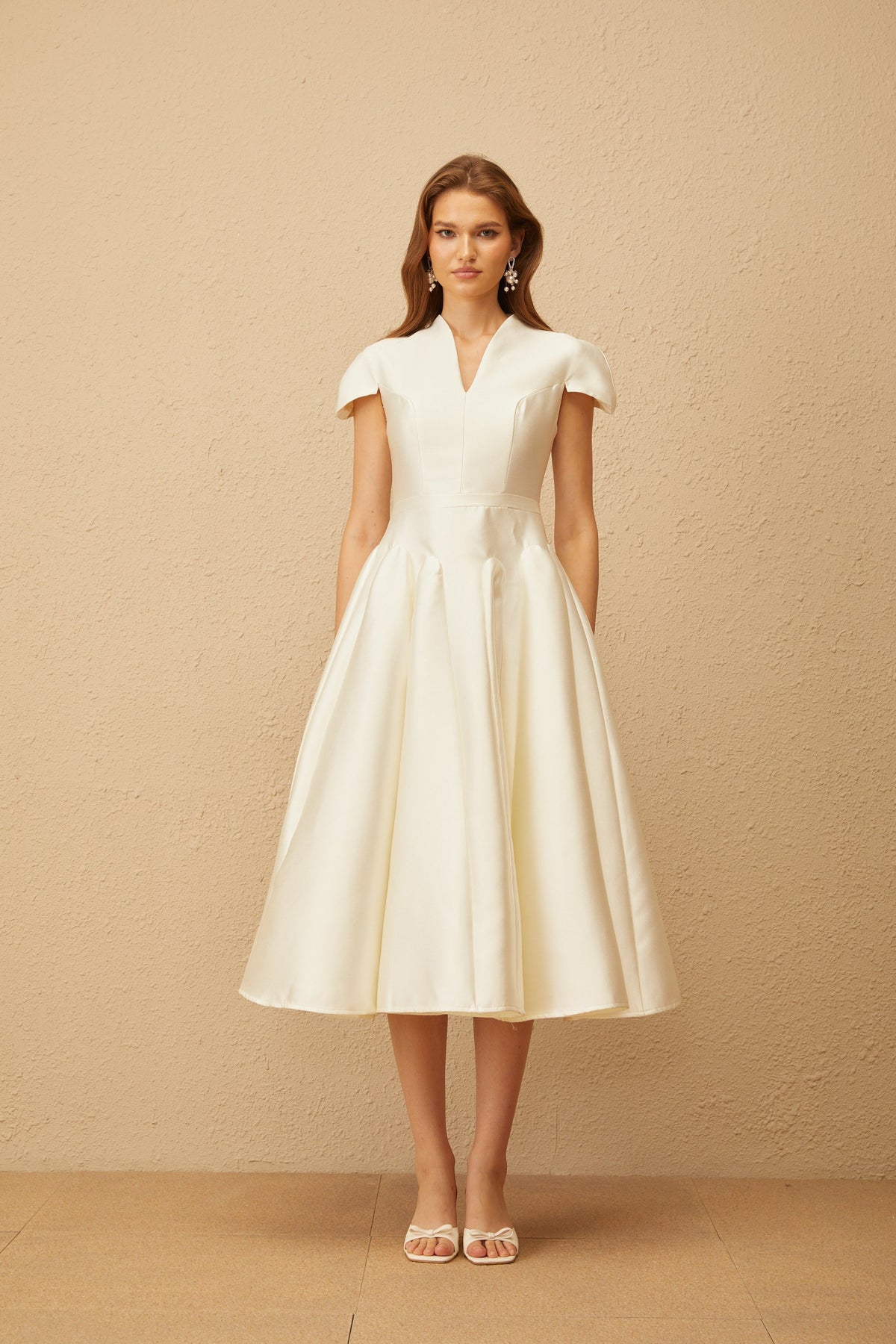 Aventin White Godet Design Midi Dress
