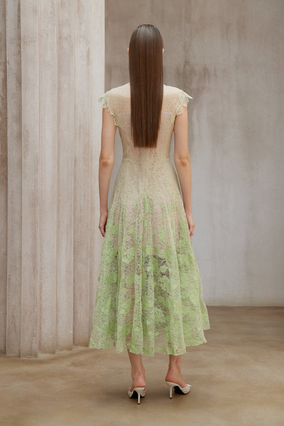 Béryl Green Floral Lace Midi Dress