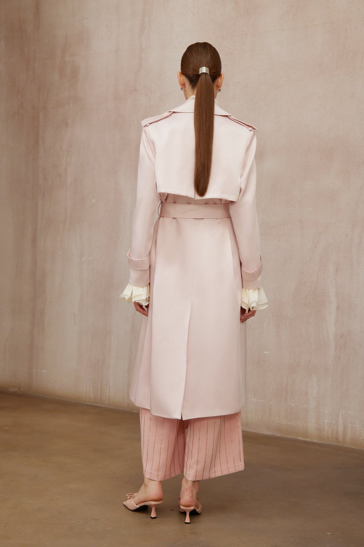 Caméo Pink Double-Breasted Satin Trench Overcoat - Light pink