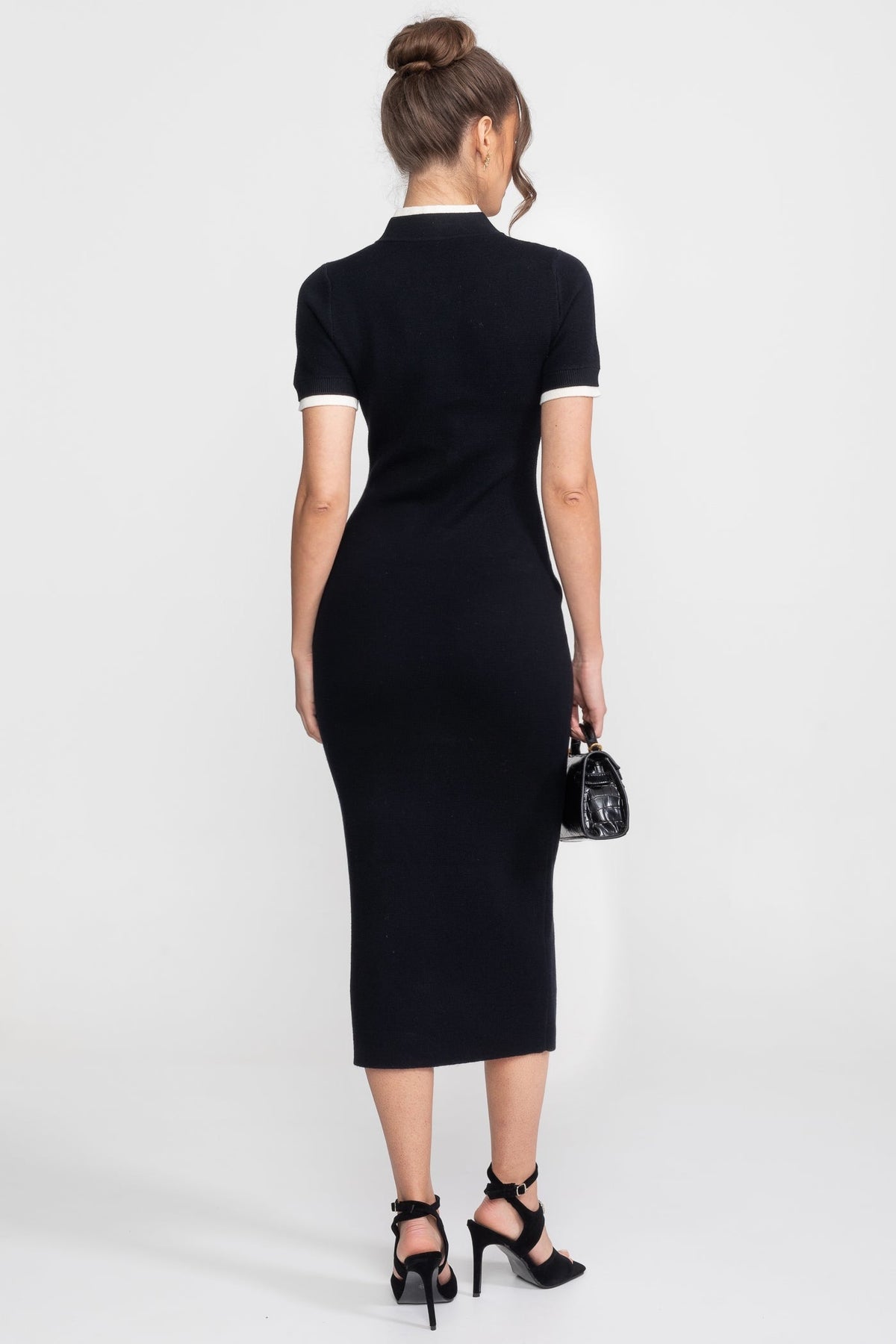 Ribbed Knit Midi Dress With Contrast Trim And Decorative Pockets - Black