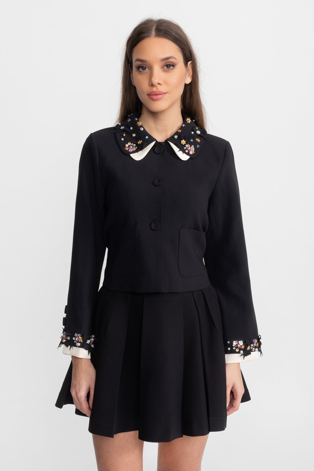Tailored Cropped Jacket with Embellished Collar and Cuffs – Black