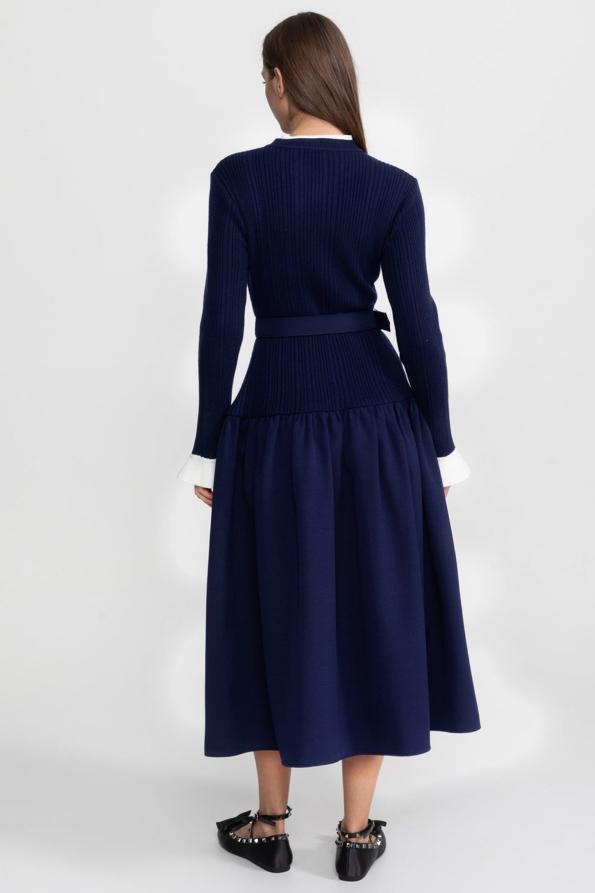 Ribbed Knit Midi Dress with Pleated Skirt and Belted Waist – Navy