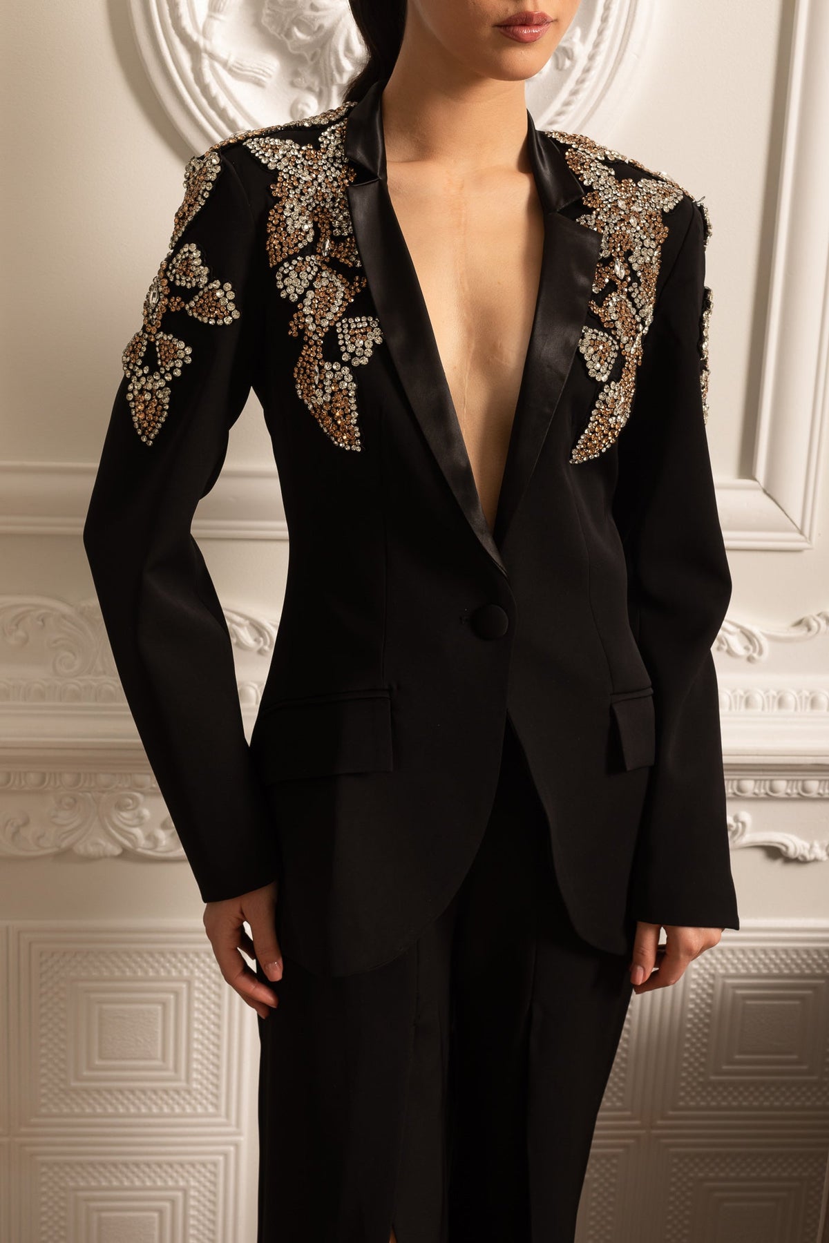 Elegant Set With Diamond Embellished Blazer And Coordinated Flared Long Pants - Black