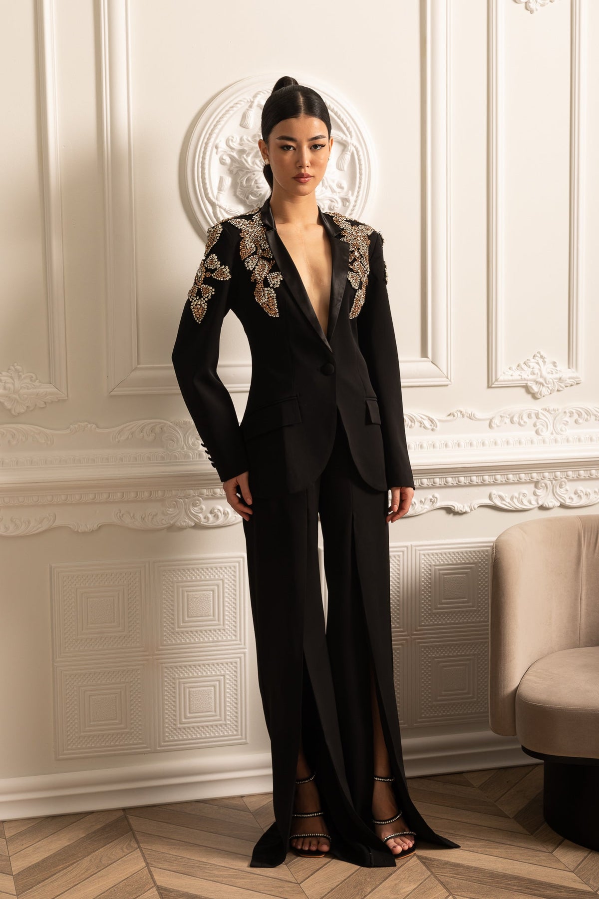 Elegant Set With Diamond Embellished Blazer And Coordinated Flared Long Pants - Black