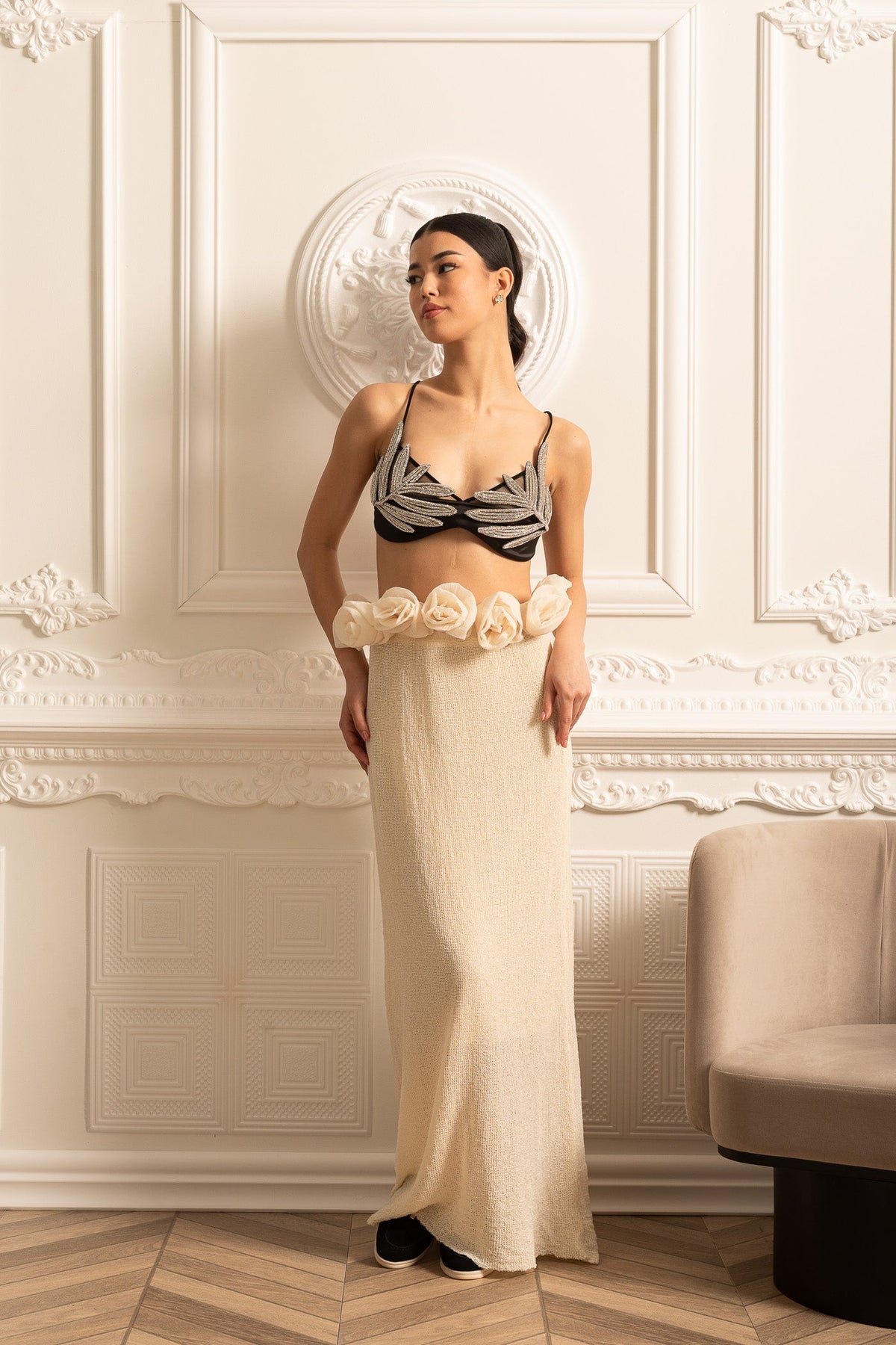 High-Waisted Knit Skirt With 3D Flowers Appliques - Ivoire