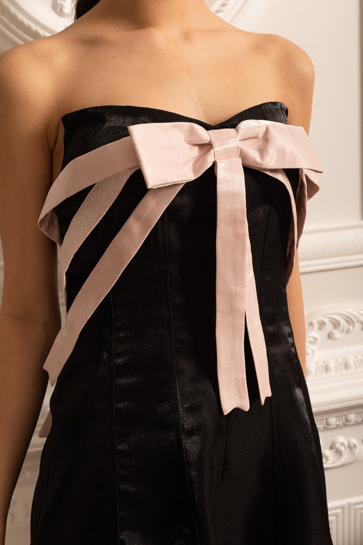 Satin Mini Dress With Contrasting Front Bow - Black