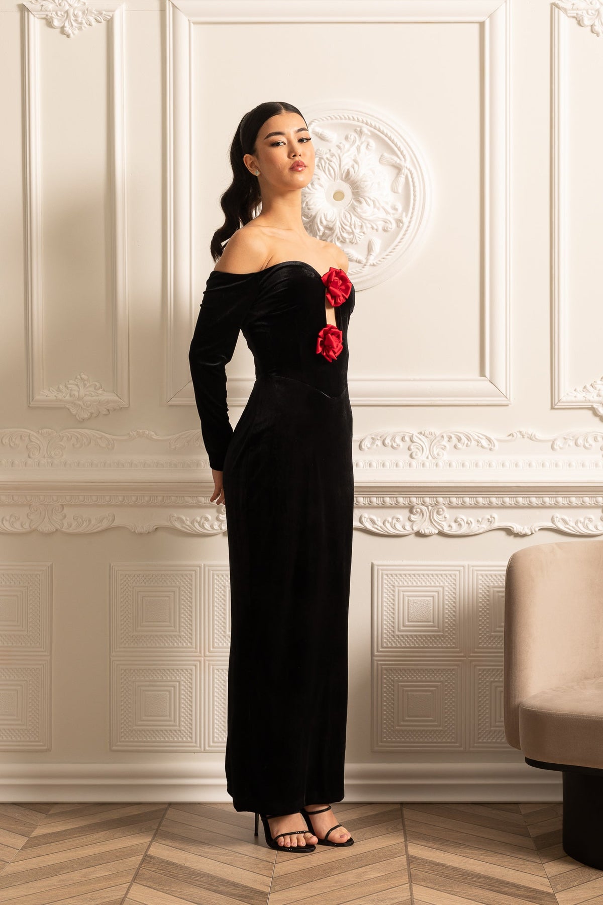 Velvet Off-Shoulder Dress With Deep Neckline And Red Rose Accents - Black
