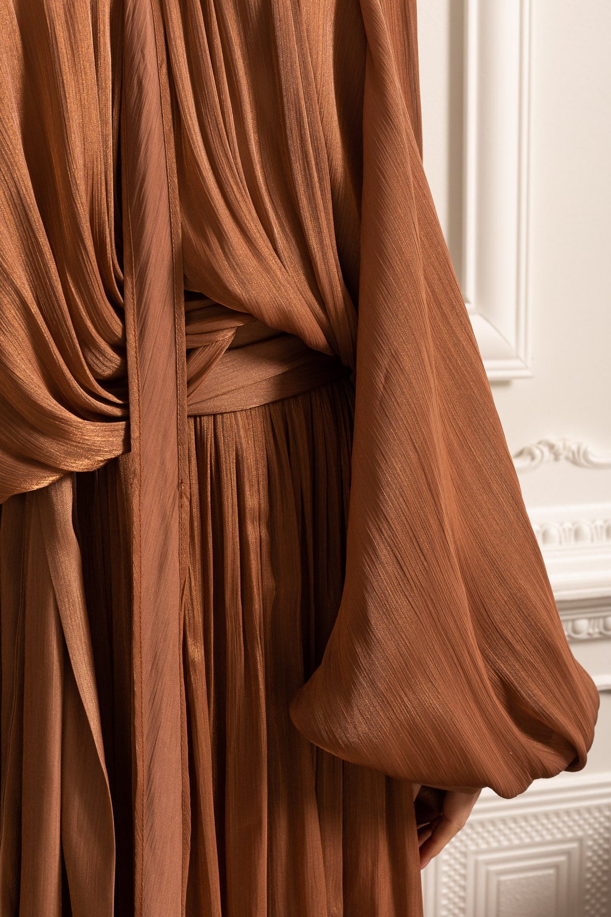 Elegant Gown With Voluminous Sleeves And Flowing Silhouette - Brown