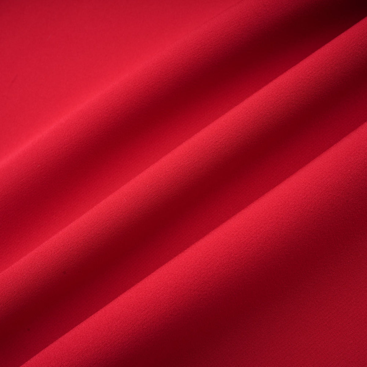 Valentine high-slit pleated maxi dress in Red