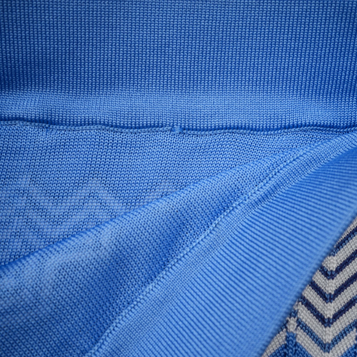 Daniela blue zigzag-design knit top & skirt matching set