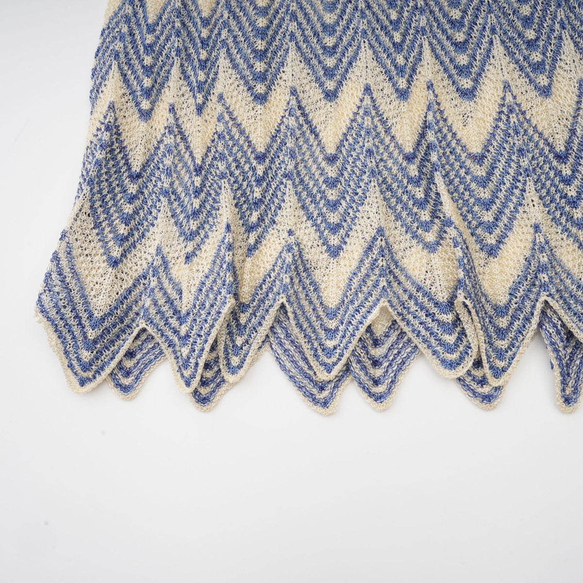 Daniela blue zigzag-design knit top & skirt matching set (Final Sale-US Only)