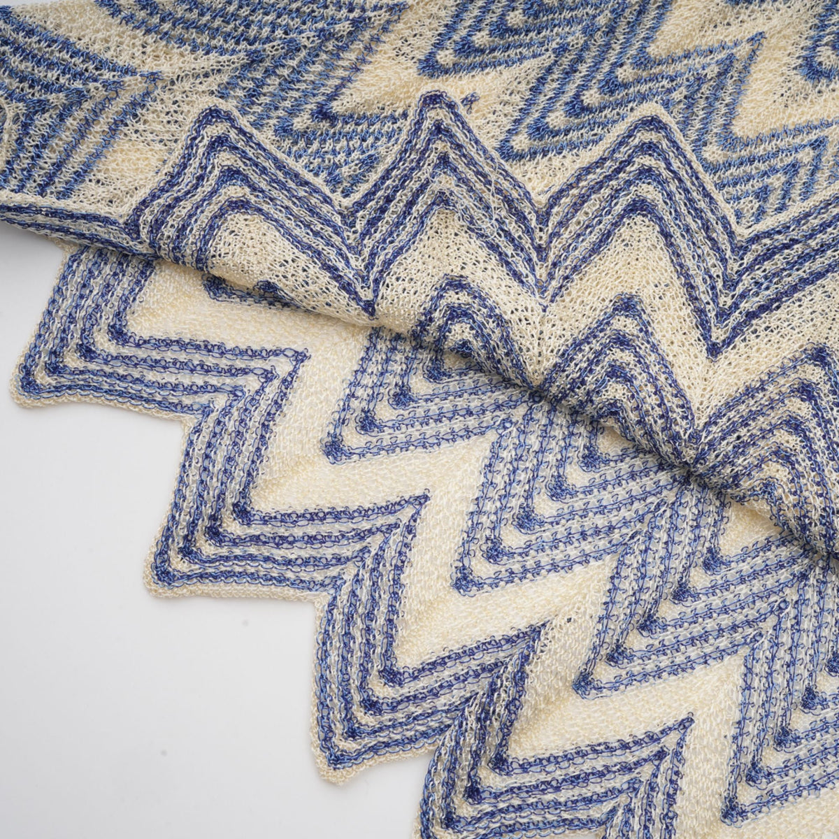Daniela blue zigzag-design knit top & skirt matching set (Final Sale-US Only)