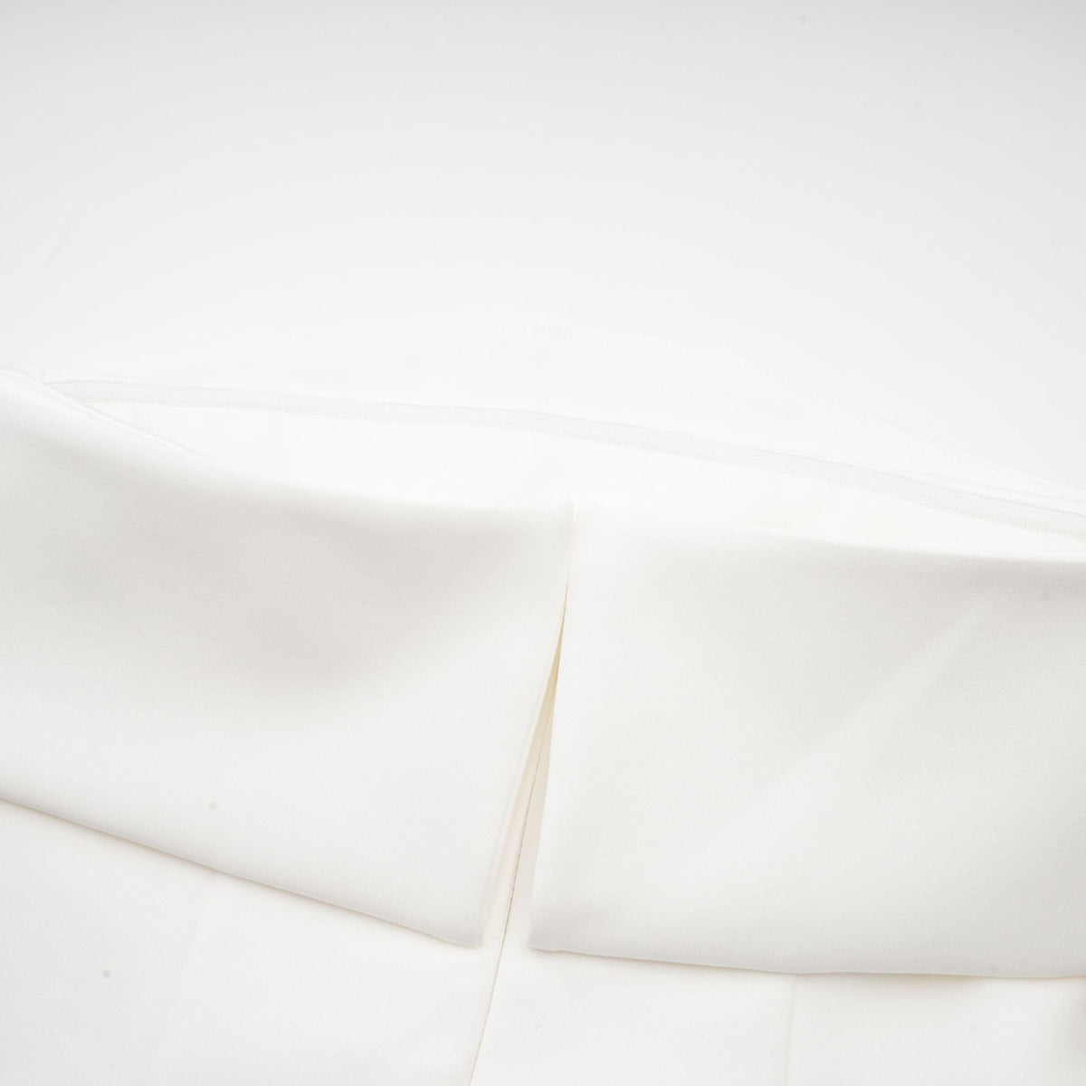 Énora white off-shoulder puff mini dress
