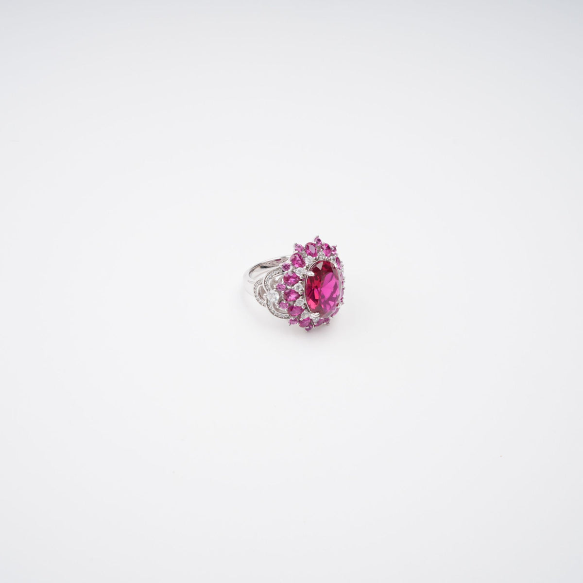 Amélie Red Oval Cut Gemstone Sterling Silver Ring