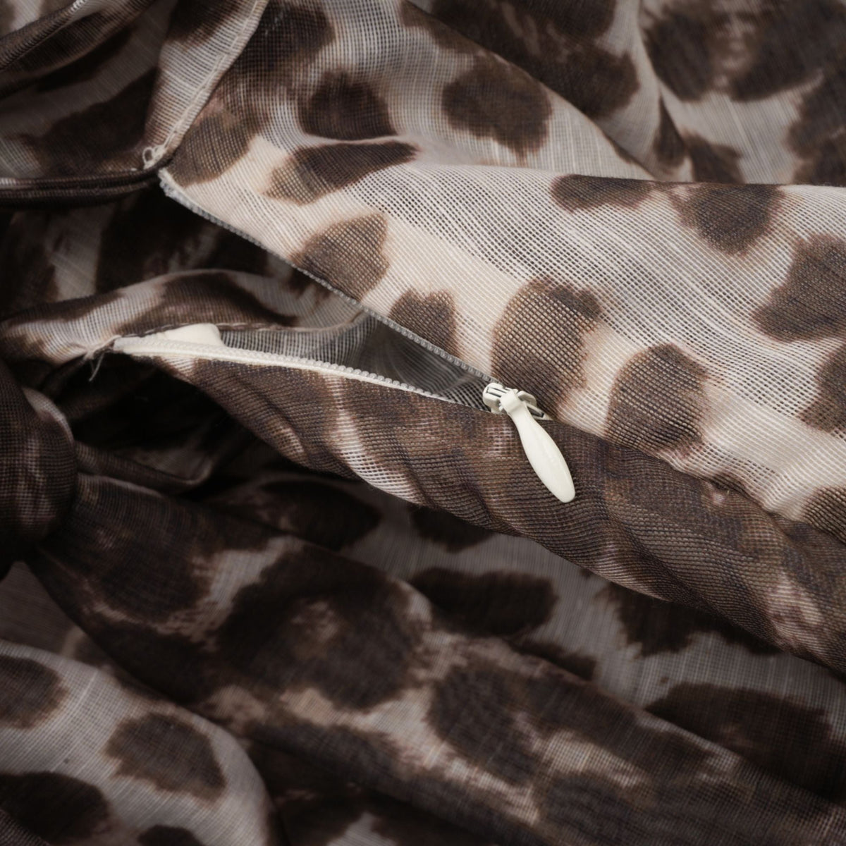 Belle leopard-print oversize-sleeved blouse