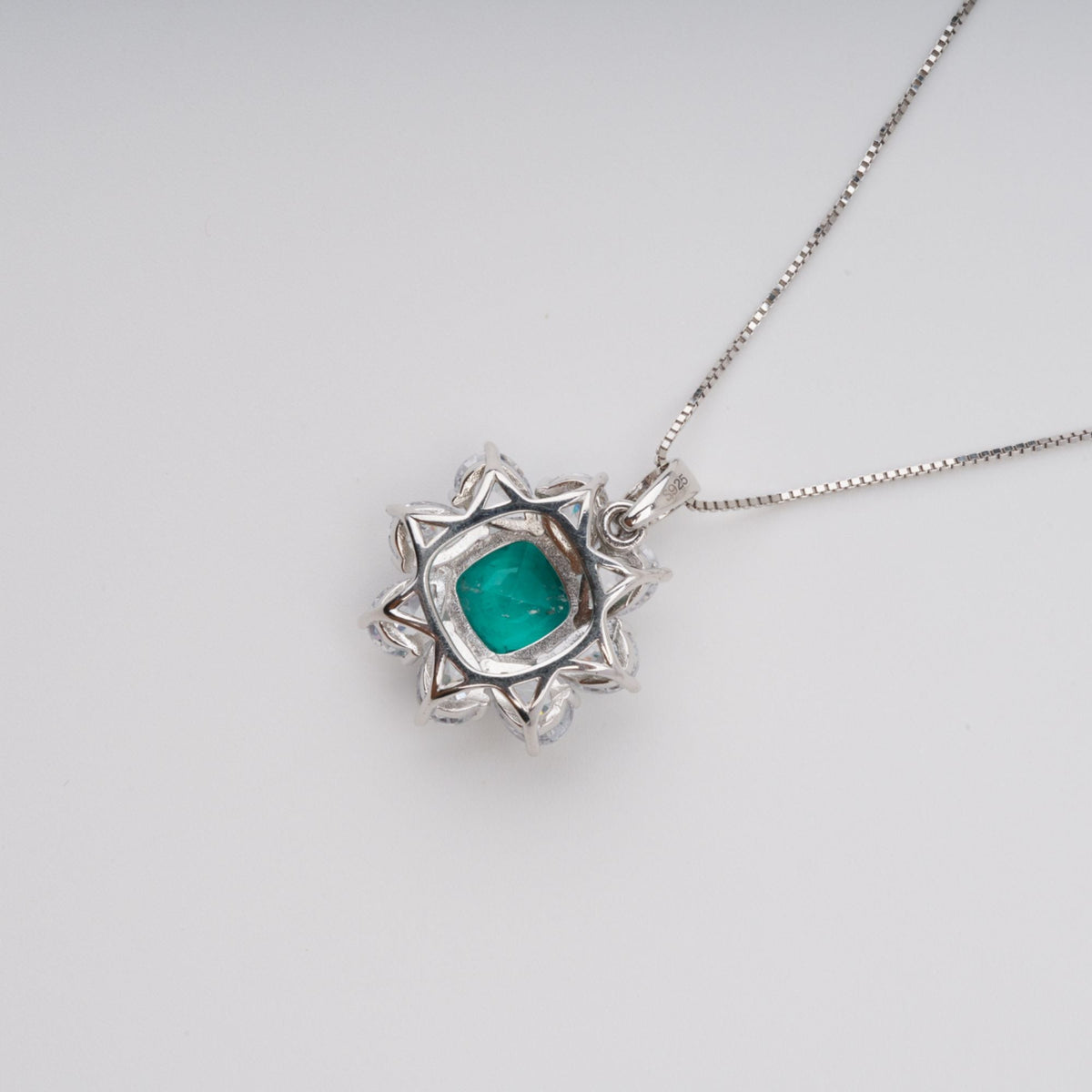 Erica Green Flower Shaped Gemstone Pendant Sterling Silver Necklace