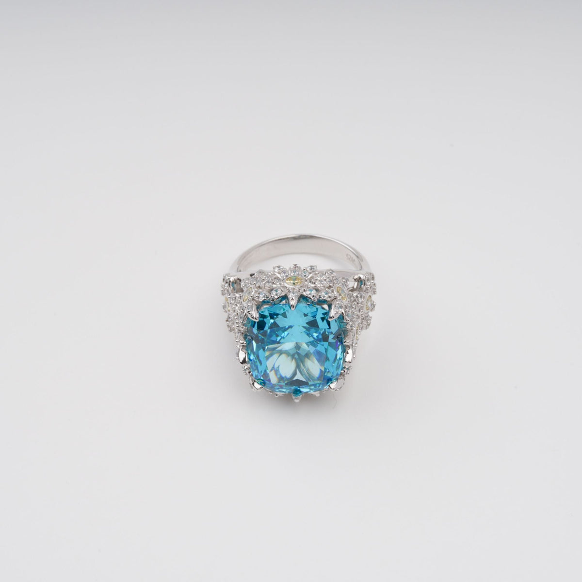 Éternité Blue Floral Motif Gemstone Sterling Silver Ring