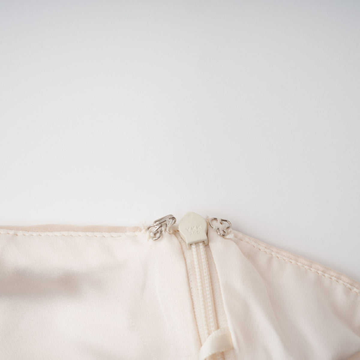 Thérèse neutral scarf-design satin maxi dress