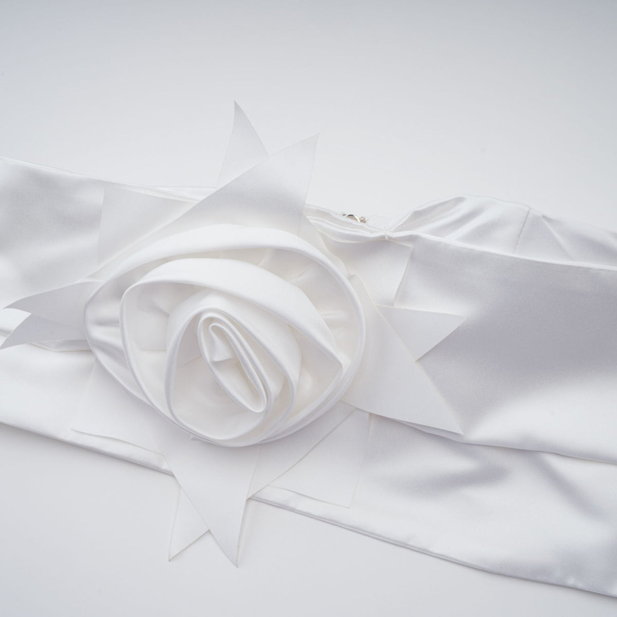 Honorine white floral pleated top & skirt matching set (Final Sale-US Only)
