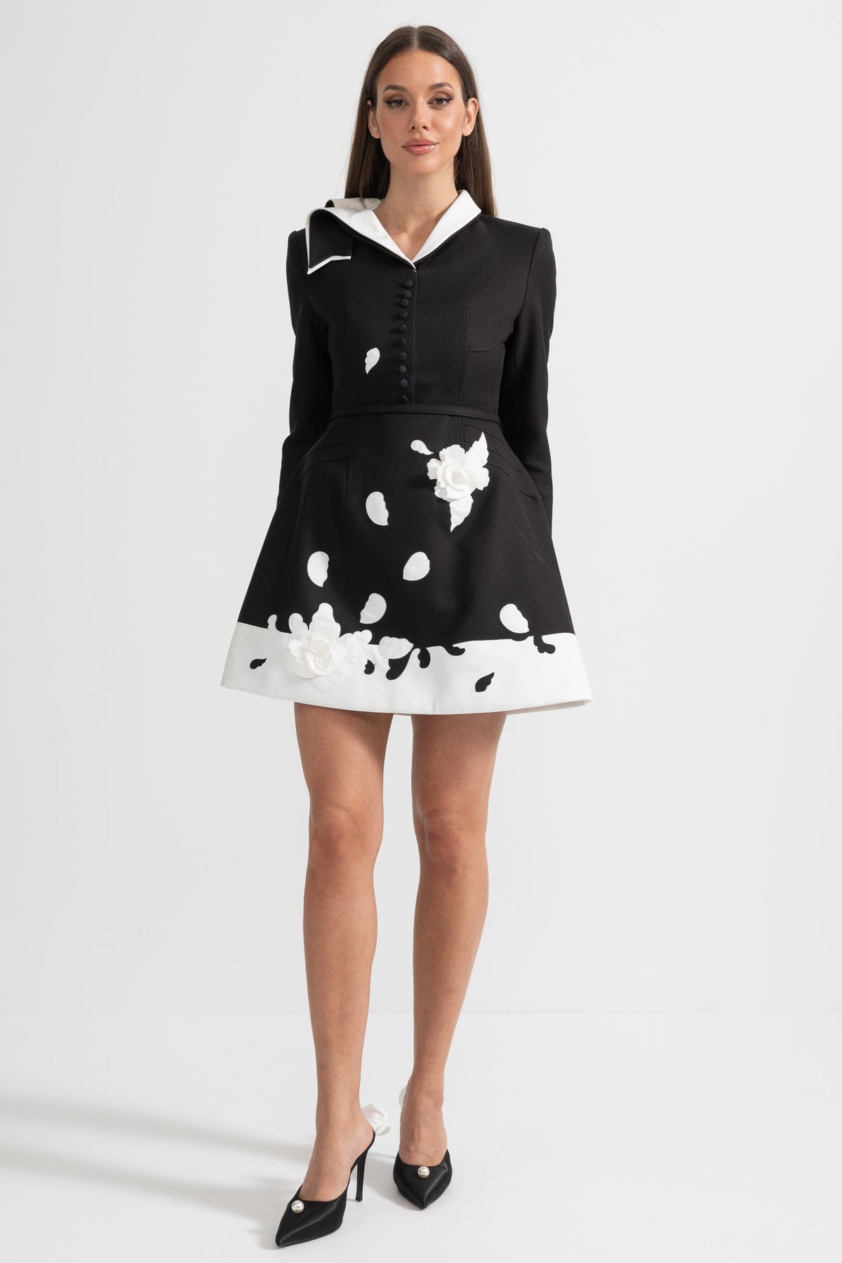 Floral Embellished Dress With Contrasting White Collar And Decorative Fabric Flowers - Black